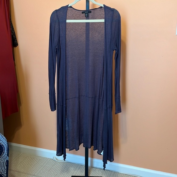 2 Tahari  lightweight shawl size large - Picture 8 of 12